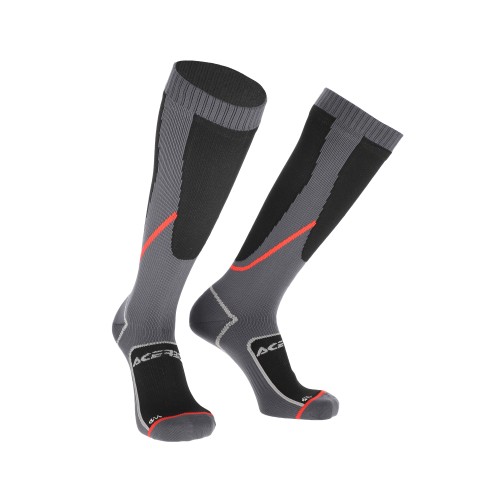 ISSE  SOCKS サイズ66 Amazon.com: ISSE C60066 Classic Issue Snow Socks for
